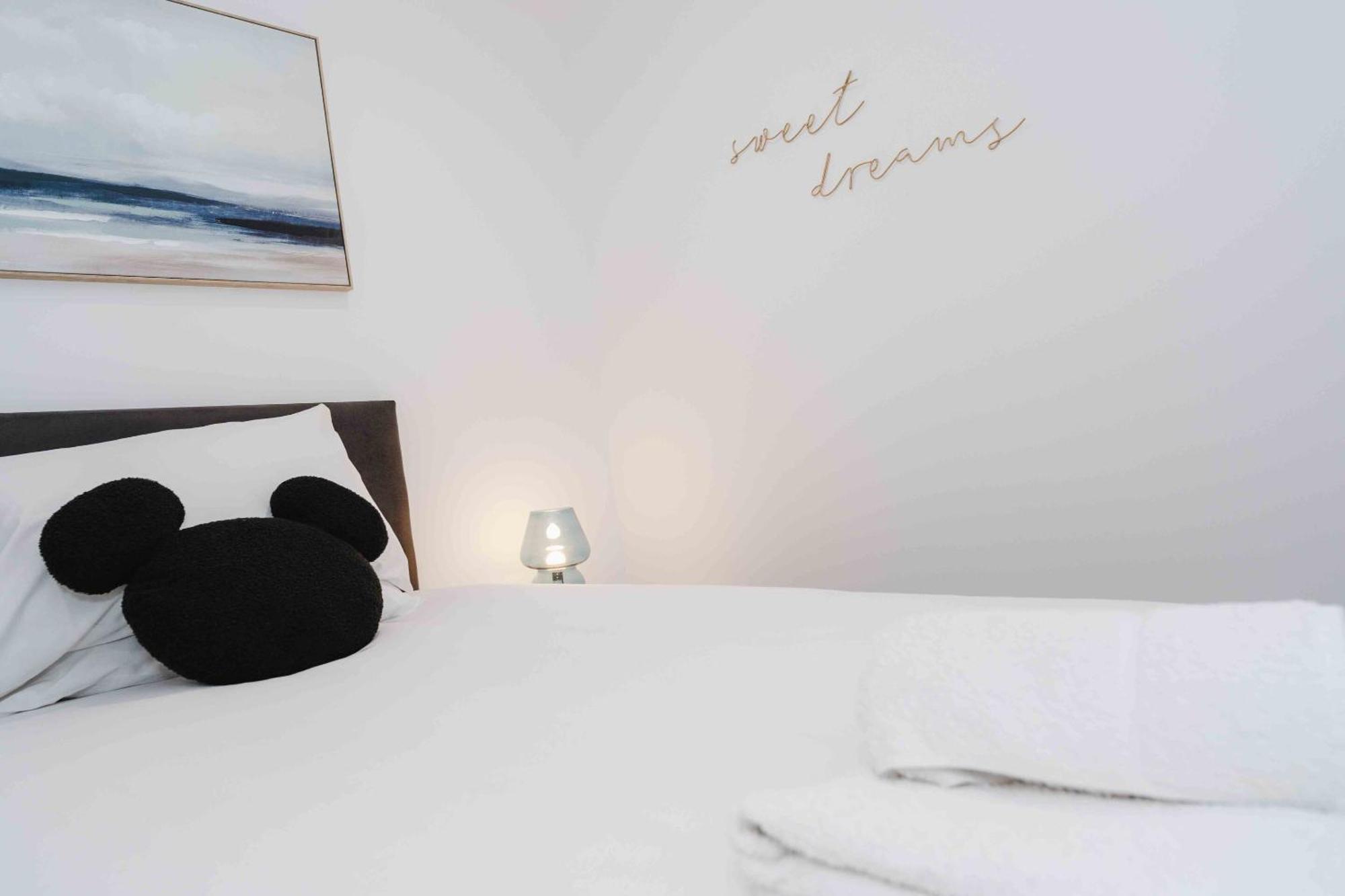 Stunning Luxury Stay By Vichy Kingston upon Hull Buitenkant foto